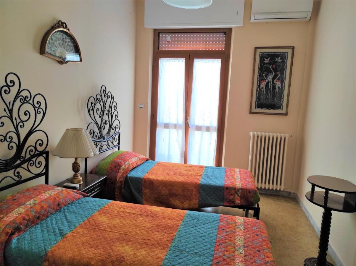 Apartament La Colonna Holiday House Lecce Zewnętrze zdjęcie